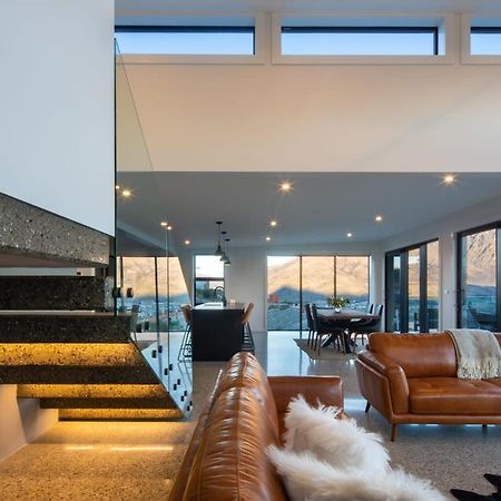 Sky Villa A Luxurious Villa Lake Views Gas Fire Queenstown Exterior foto