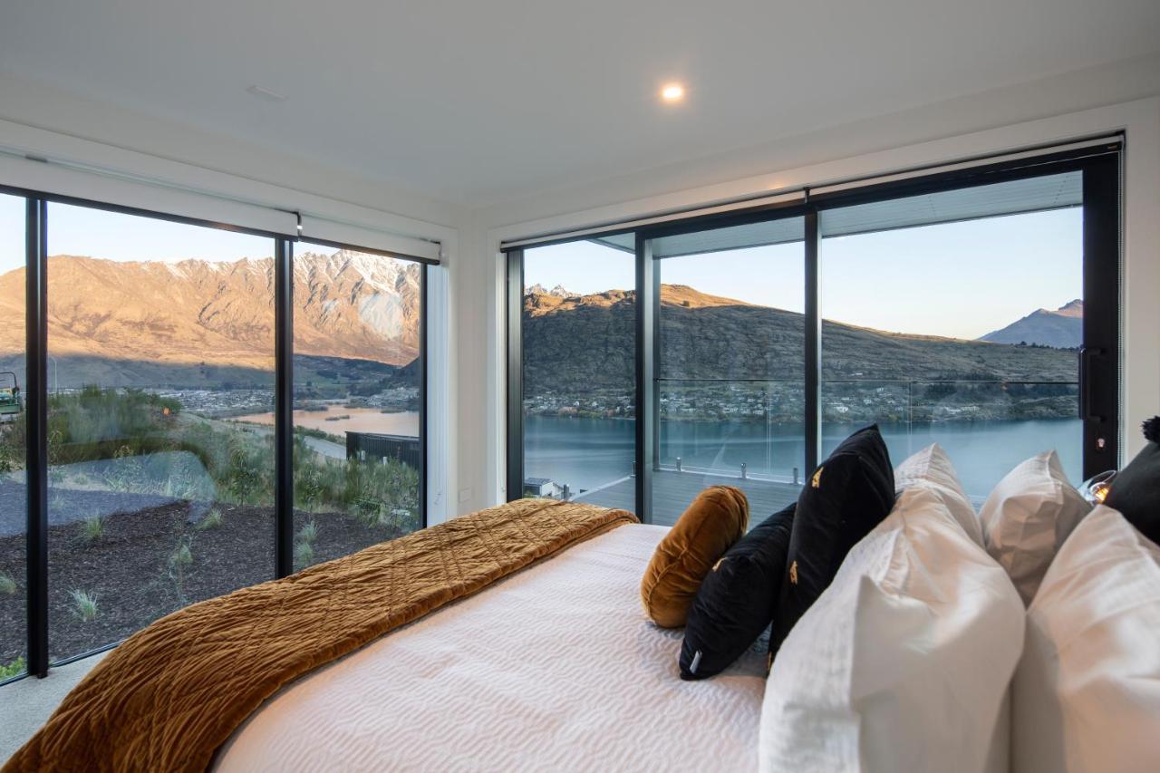 Sky Villa A Luxurious Villa Lake Views Gas Fire Queenstown Exterior foto