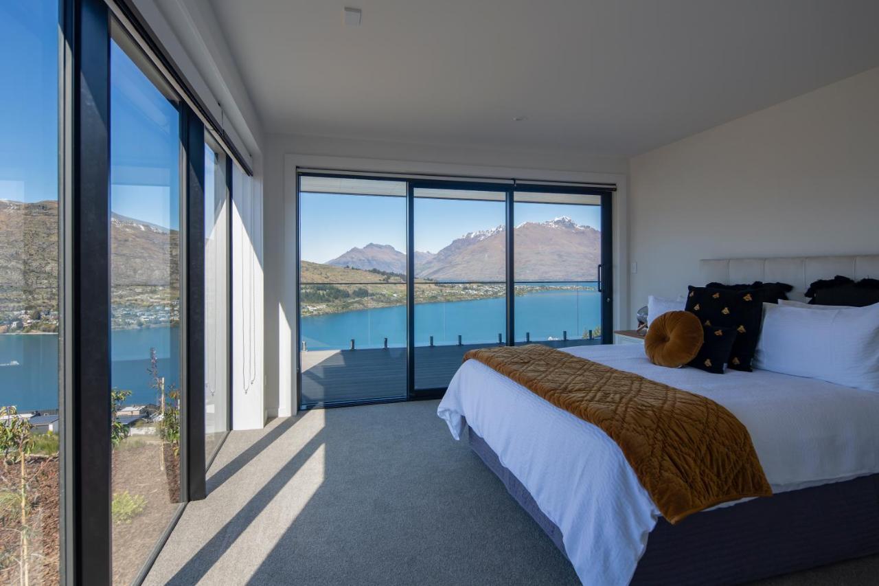 Sky Villa A Luxurious Villa Lake Views Gas Fire Queenstown Exterior foto