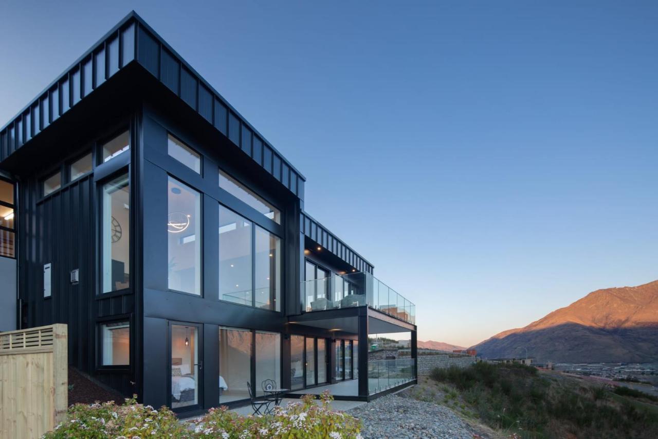 Sky Villa A Luxurious Villa Lake Views Gas Fire Queenstown Exterior foto